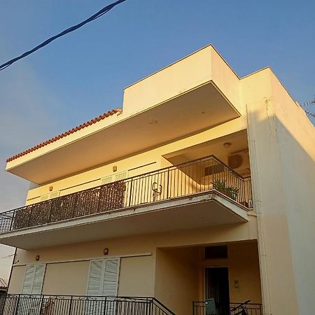 Όμορφο Και Ευρύχωρο Διαμέρισμα Με Θέα! Apartamento Náuplia Exterior foto